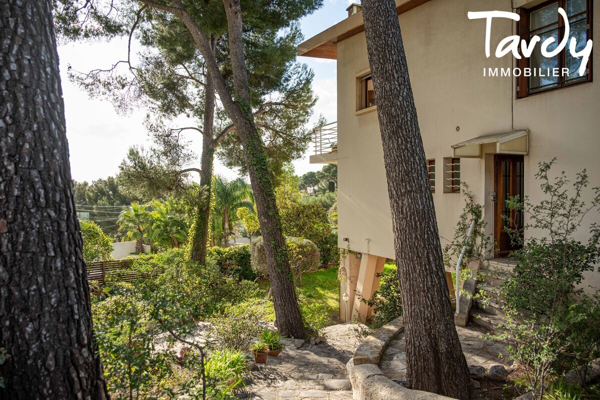 Villa ancienne avec travaux - 13260 CASSIS - Cassis