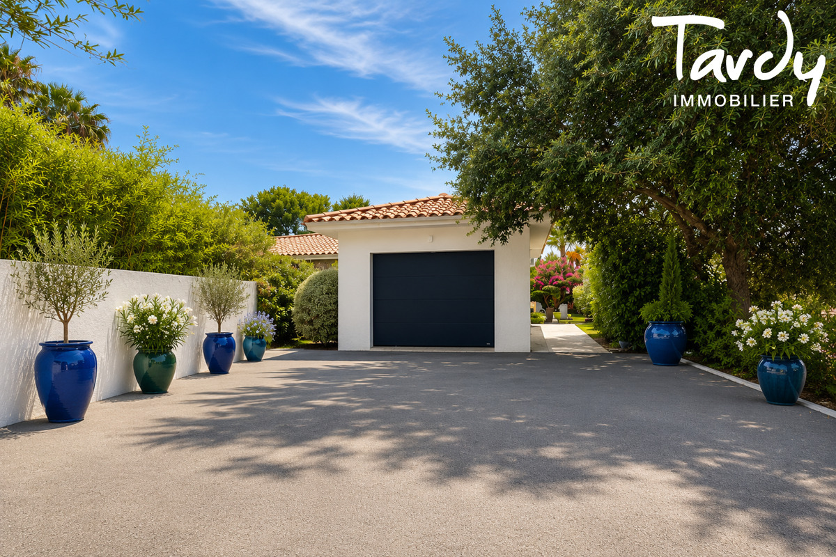 Plain-Pied, piscine, vue - 83110 SANARY SUR MER - sanary sur mer