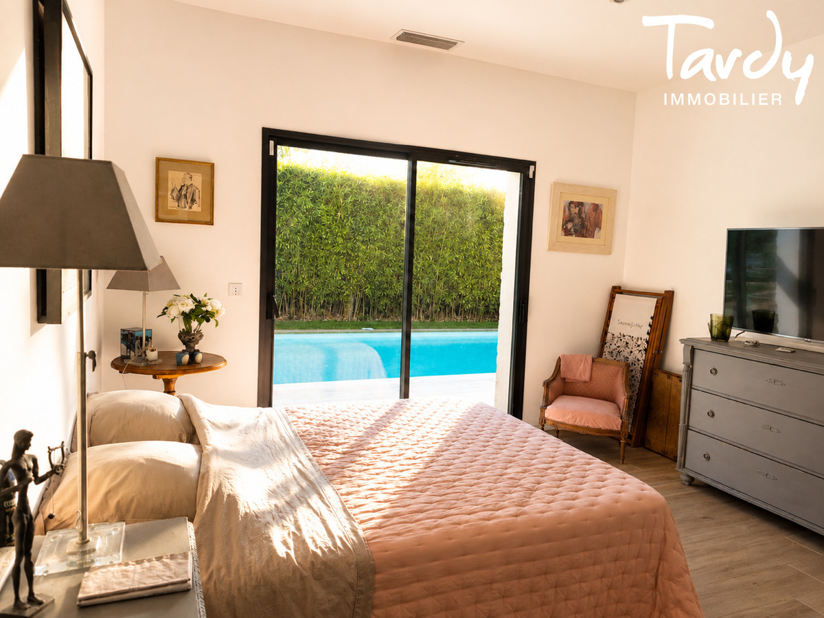 Plain-Pied, piscine, vue - 83110 SANARY SUR MER - sanary sur mer