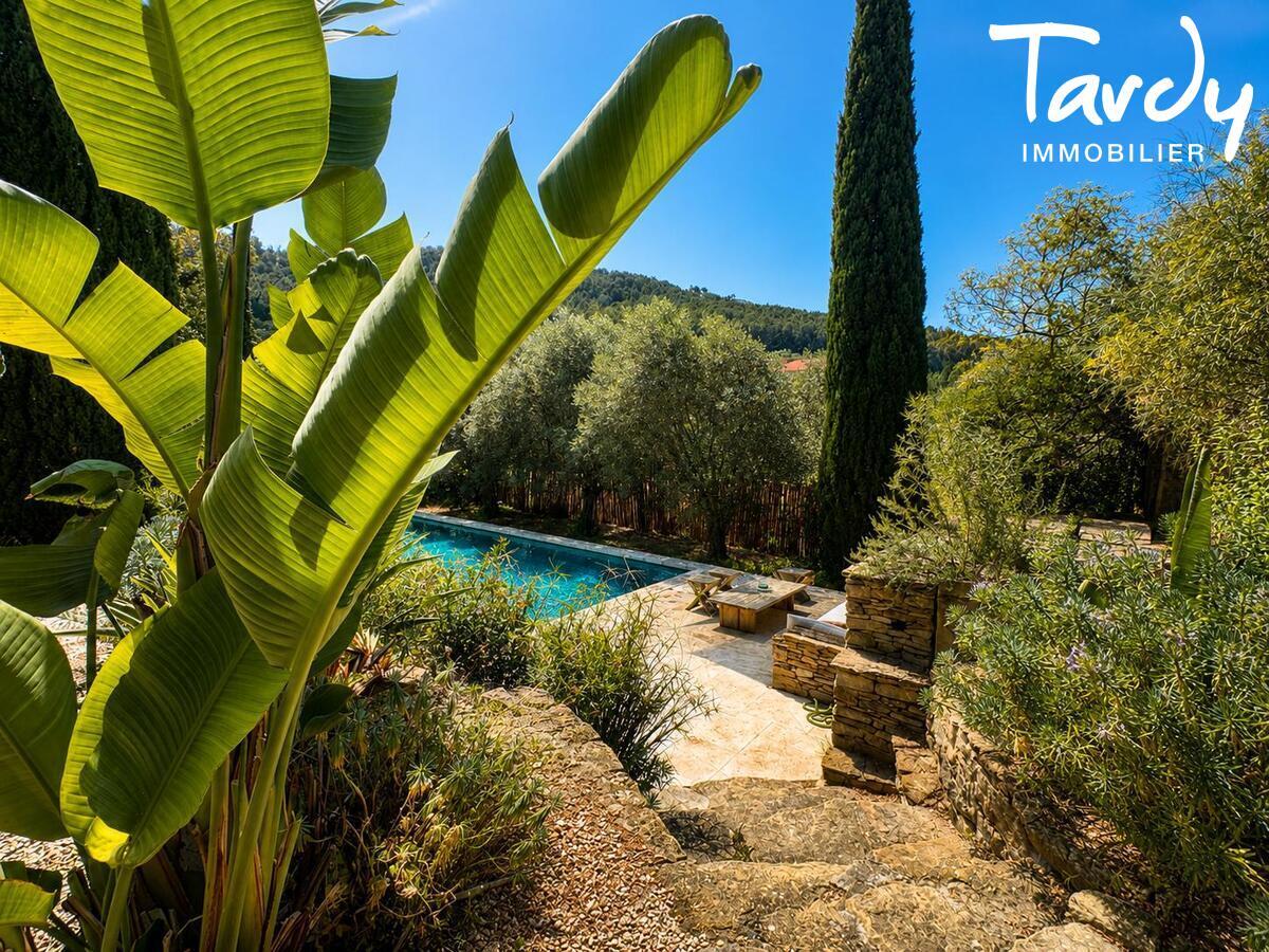 Mas en Pierre vue d�gag�e mer, vignes et collines - 83740 LA CADIERE D'AZUR  - La Cadi�re-d'Azur - Mas authentique r�nov� contemporain Vues Sainte Come La cadi�re d'azur 83740 - Tardy Immobilier