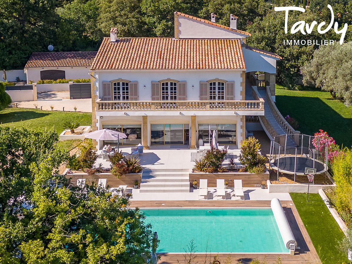 Grande propri�t� familiale avec maison d�amis, pool-house et piscine chauff�e - 13 400 AUBAGNE - Aubagne - villa Piscine Marseille - Tardy Immobilier