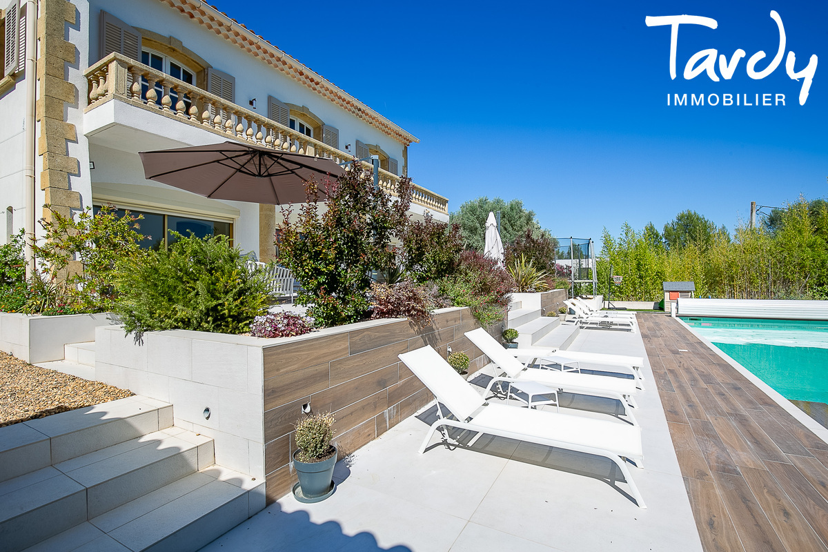 Grande propri�t� familiale avec maison d�amis, pool-house et piscine chauff�e - 13 400 AUBAGNE - Aubagne - villa 5 chambres Aubagne - Tardy Immobilier