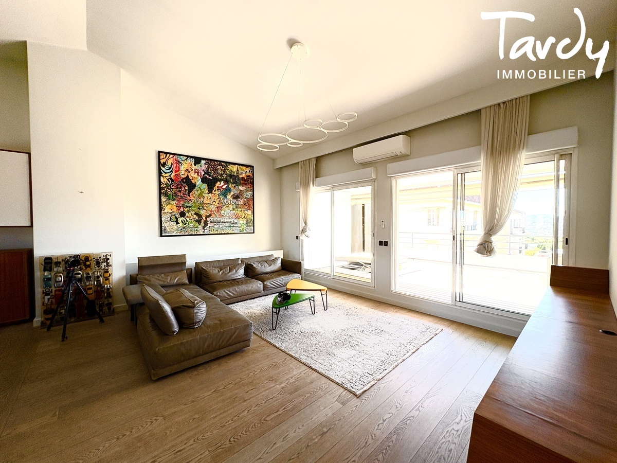 Penthouse Carr� d'Or - 13008 Marseille  - Marseille
