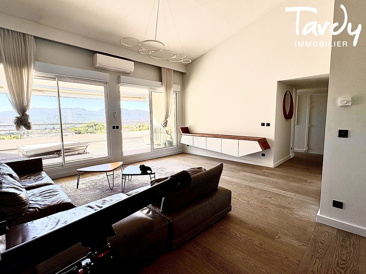 Penthouse Carr� d'Or - 13008 Marseille  - Marseille