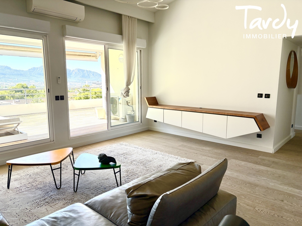 Penthouse Carr� d'Or - 13008 Marseille  - Marseille