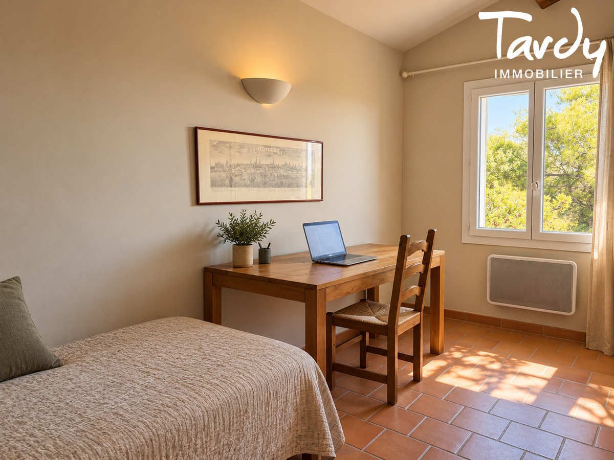 Villa de charme, Vue d�gag�e - 83190 OLLIOULES  - Ollioules