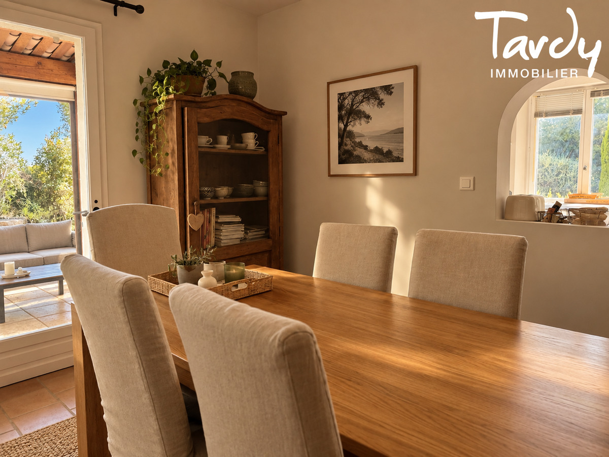 Villa de charme, Vue d�gag�e - 83190 OLLIOULES  - Ollioules