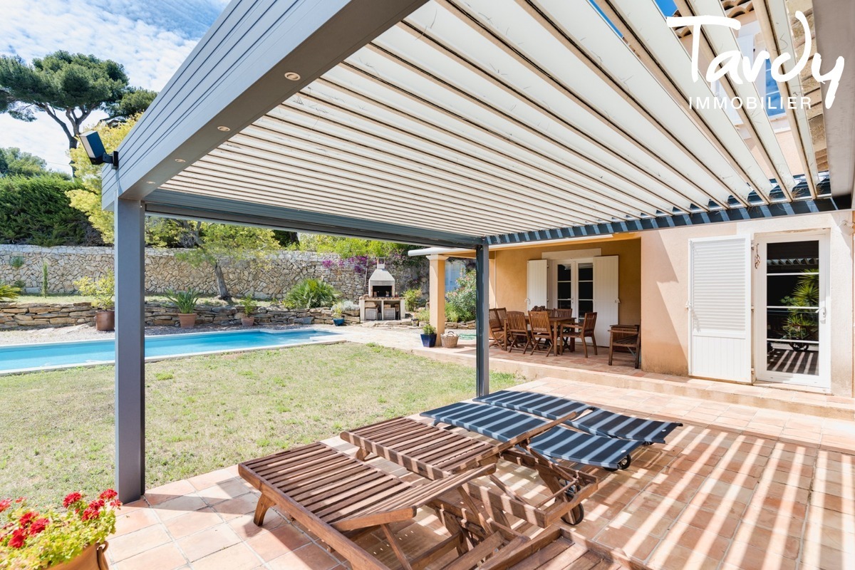 Villa proche du village dans un clos ferm� - 13260 CASSIS - Cassis