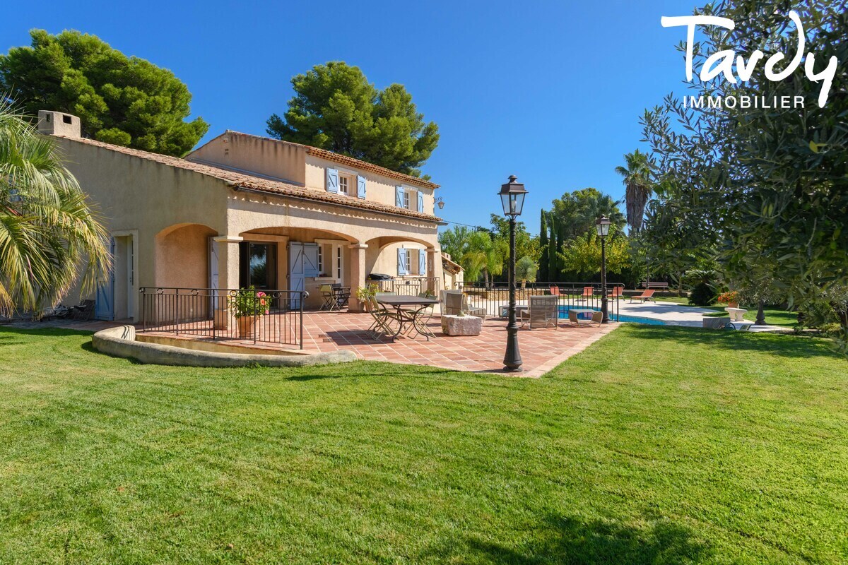 Villa Vue Mer - 83740 LA CADIERE D'AZUR - La Cadi�re-d'Azur