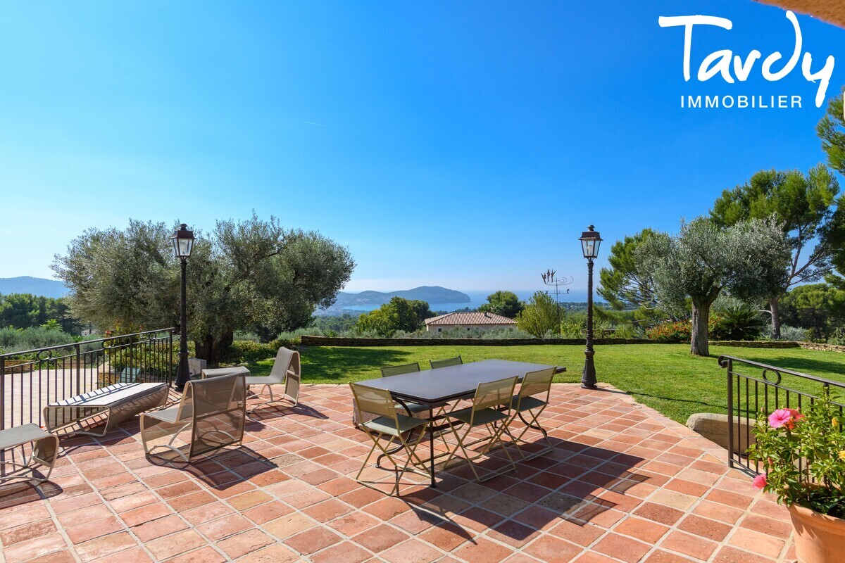Villa Vue Mer - 83740 LA CADIERE D'AZUR - La Cadi�re-d'Azur