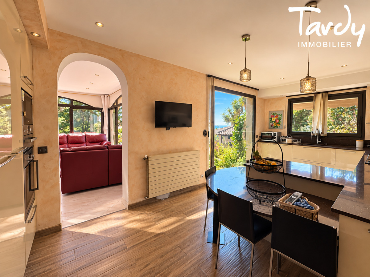 Villa de charme vue mer - 83740 LA CADIERE D'AZUR - La Cadi�re-d'Azur