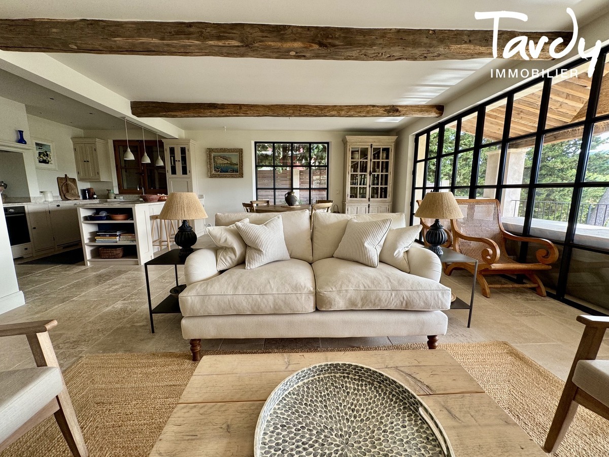 Villa Vue mer � Avenue Jean-Jacques Garcin, face au Cap Canaille - 13260 CASSIS - Cassis