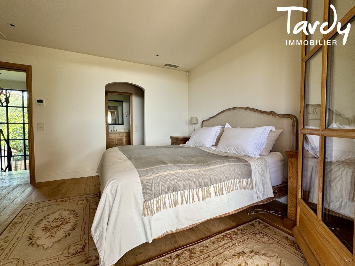 Villa Vue mer � Avenue Jean-Jacques Garcin, face au Cap Canaille - 13260 CASSIS - Cassis