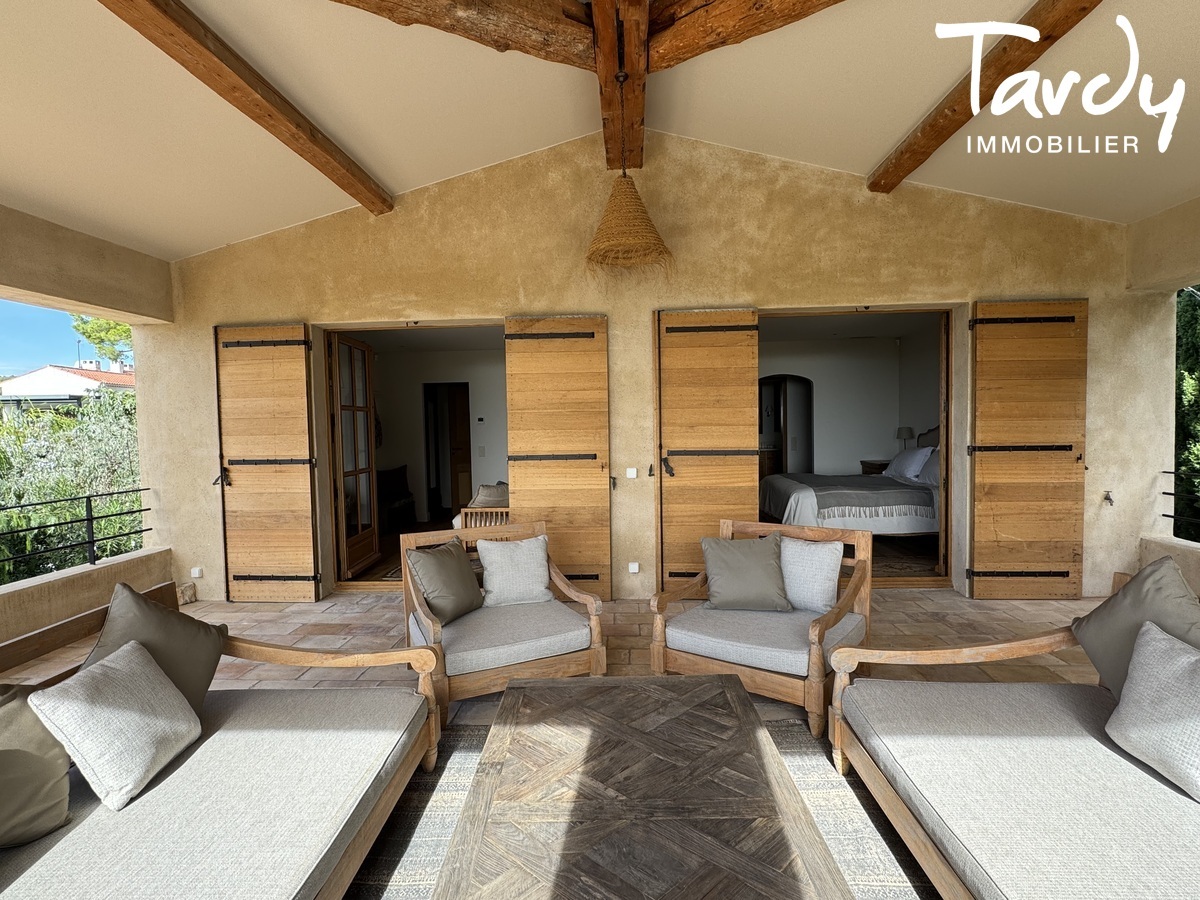 Villa Vue mer � Avenue Jean-Jacques Garcin, face au Cap Canaille - 13260 CASSIS - Cassis