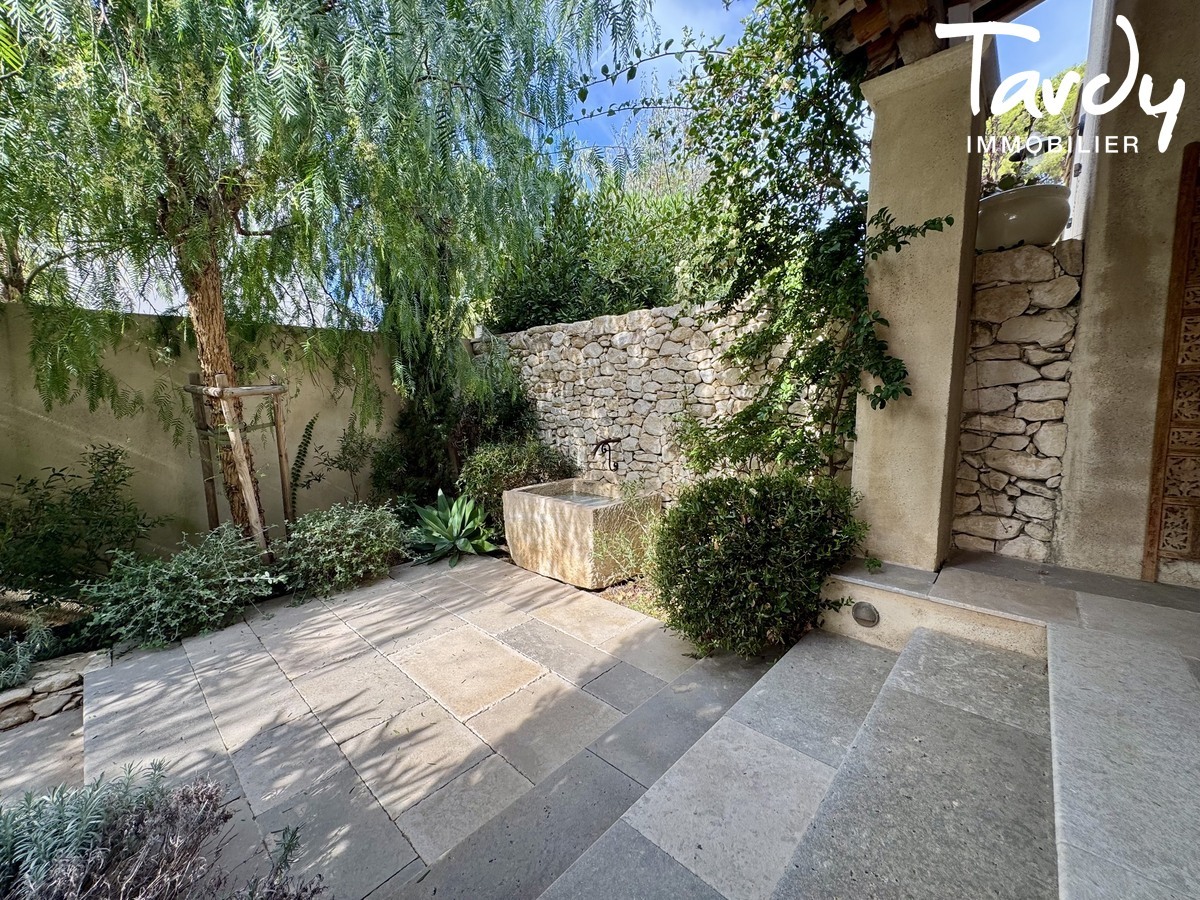 Villa Vue mer � Avenue Jean-Jacques Garcin, face au Cap Canaille - 13260 CASSIS - Cassis