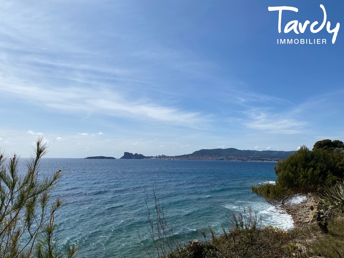 Propri�t� pieds dans l'eau - 83270 SAINT-CYR SUR MER - Saint-Cyr-sur-Mer