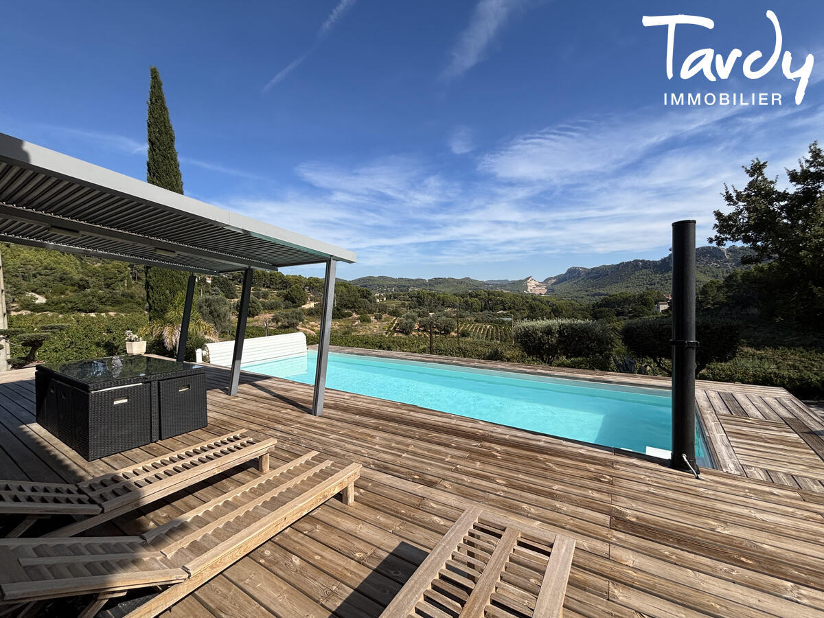 Villa vue d�gag�e vignes et campagne 83740 LA CADIERE D'AZUR - La Cadi�re-d'Azur - Proche Bandol villa vue d�gag�e TARDY IMMOBILIER