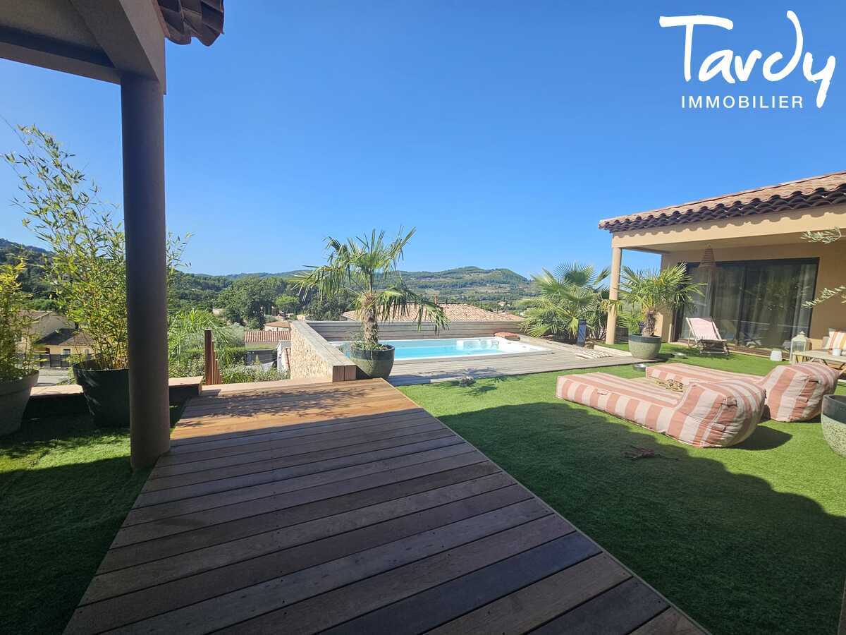 LE CASTELLET � CONTEMPORAINE � 288 M� � VUE D�GAG�E - Le Castellet