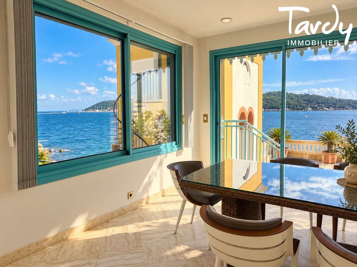 Attique avec jardin face � la mer - 83500 TAMARIS SUR MER - Tamaris sur Mer