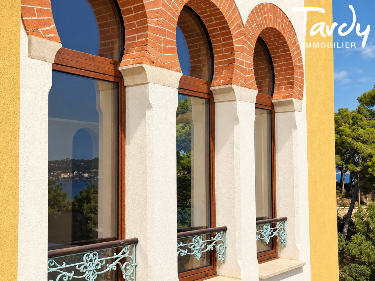 Attique avec jardin face � la mer - 83500 TAMARIS SUR MER - Tamaris sur Mer