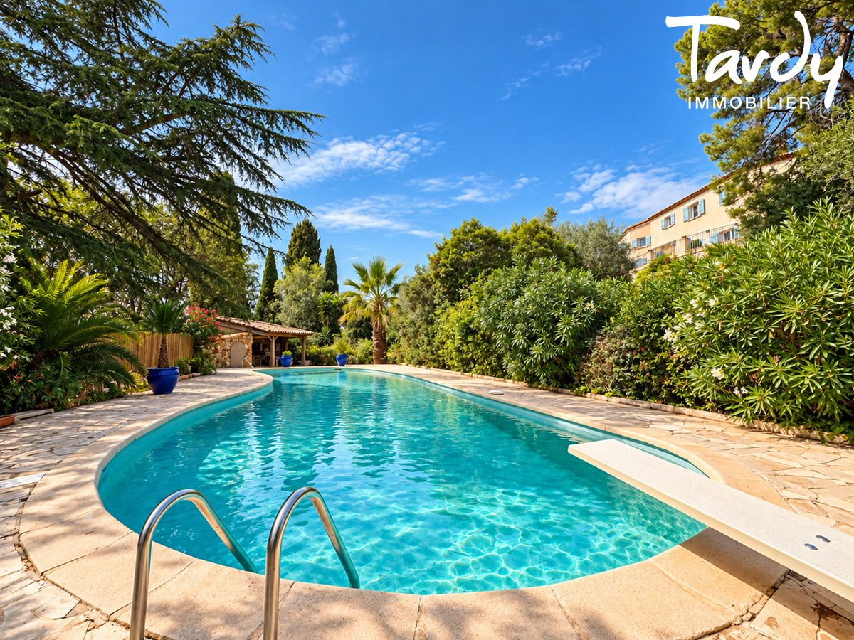 Propri�t� de caract�re, Vue mer - CARQUEIRANNE 83320 - Carqueiranne - Carqueiranne Propri�t� Vue mer 83320 Tardy Immobilier