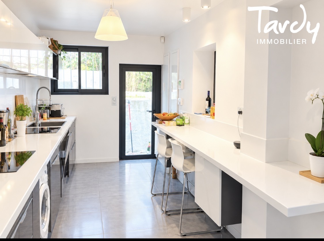 Maison vue mer, terrasses et jardin -  Haut P�rier 13007 Marseille  - Marseille