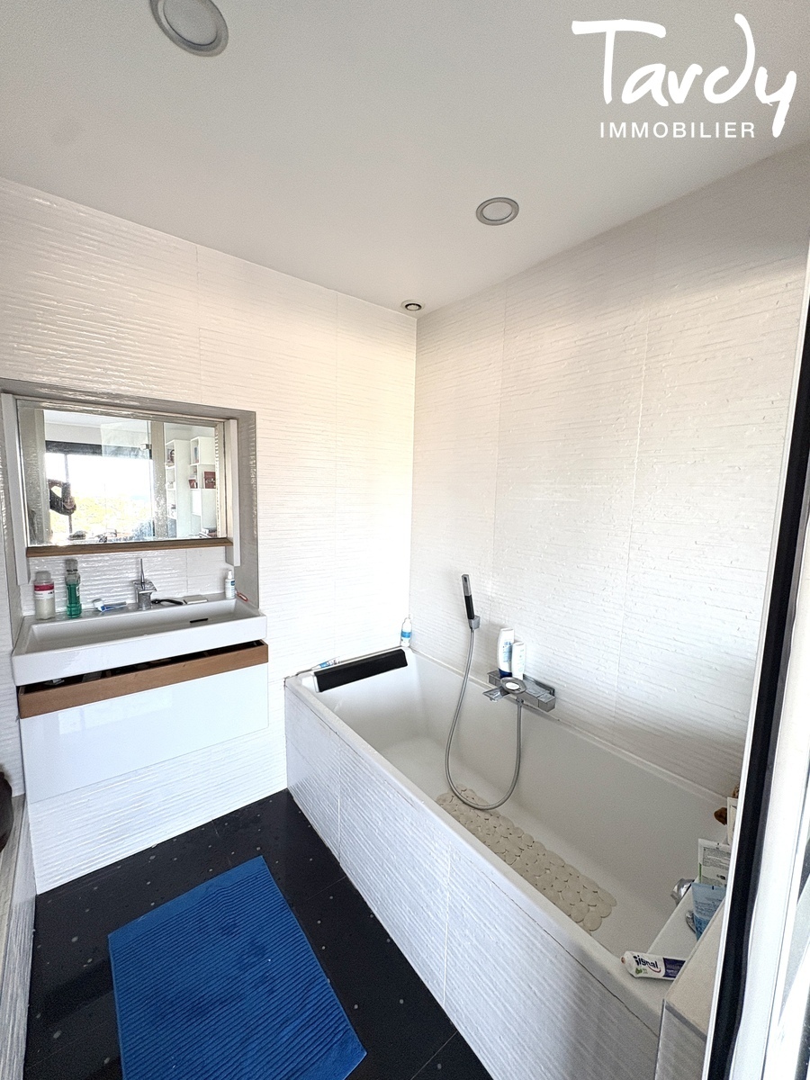 Maison vue mer, terrasses et jardin -  Haut P�rier 13007 Marseille  - Marseille